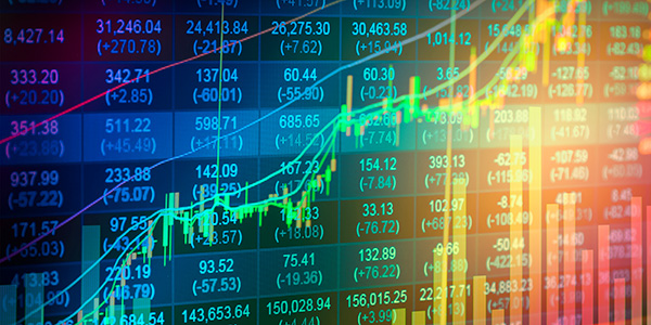 The Temptation of Going Alone: protected markets and world turbulences